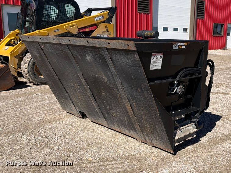 image for item OE9746 John Deere SD84 skid steer side discharge bucket