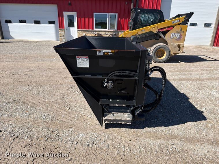 image for item OE9746 John Deere SD84 skid steer side discharge bucket