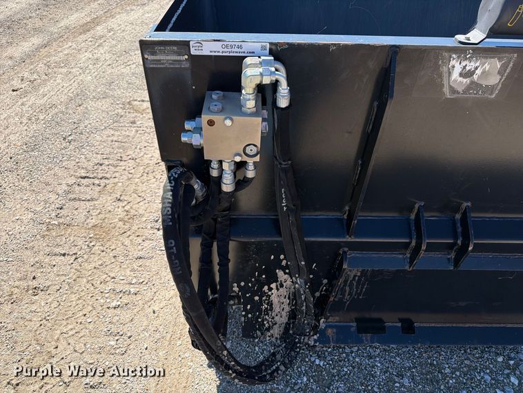 image for item OE9746 John Deere SD84 skid steer side discharge bucket