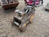 Caterpillar hydraulic quick coupler