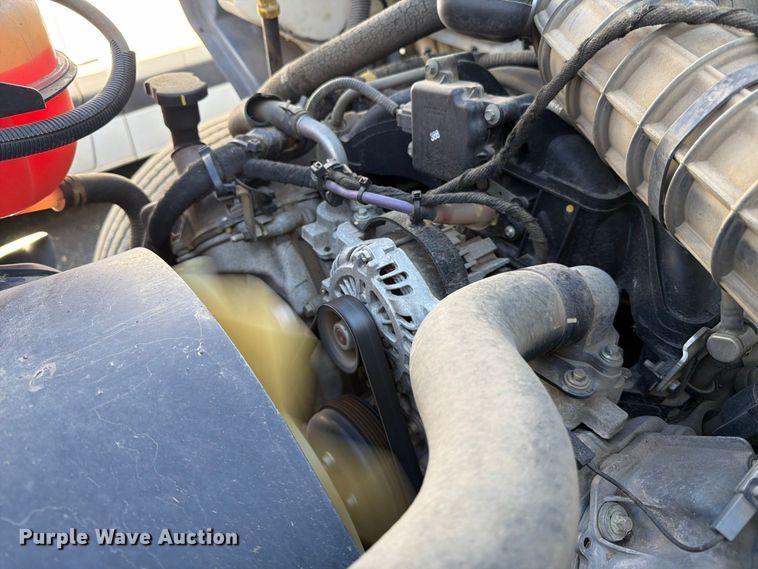 image for item YA3441 2015 Ford F650 Super Duty chipper truck