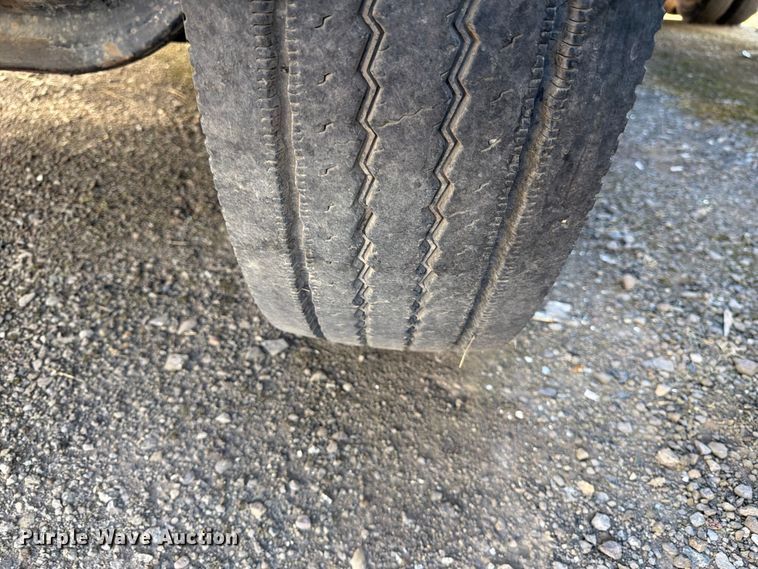 image for item YA3441 2015 Ford F650 Super Duty chipper truck