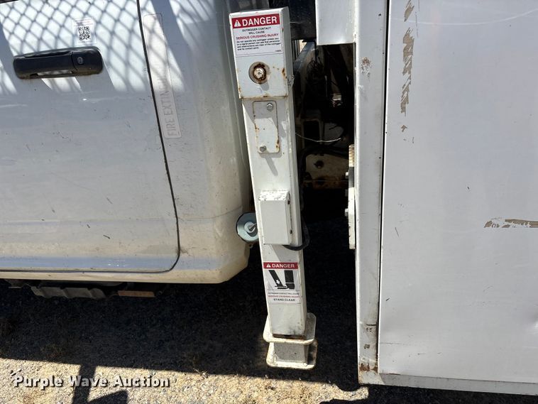 image for item YA3444 2013 Ram 5500 forestry bucket truck