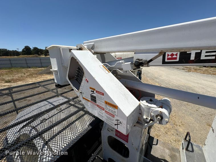 image for item YA3444 2013 Ram 5500 forestry bucket truck