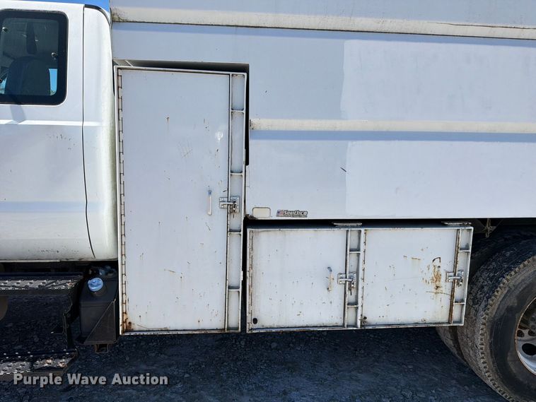 image for item YA3708 2015 Ford  F750 Super Duty Ext. Cab chipper truck