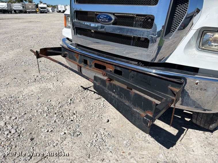 image for item YA3708 2015 Ford  F750 Super Duty Ext. Cab chipper truck