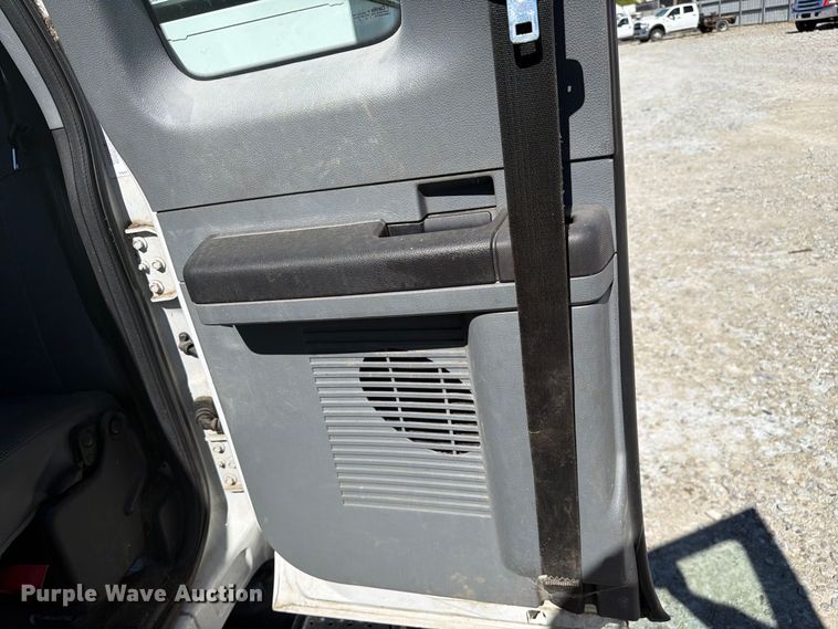 image for item YA3708 2015 Ford  F750 Super Duty Ext. Cab chipper truck