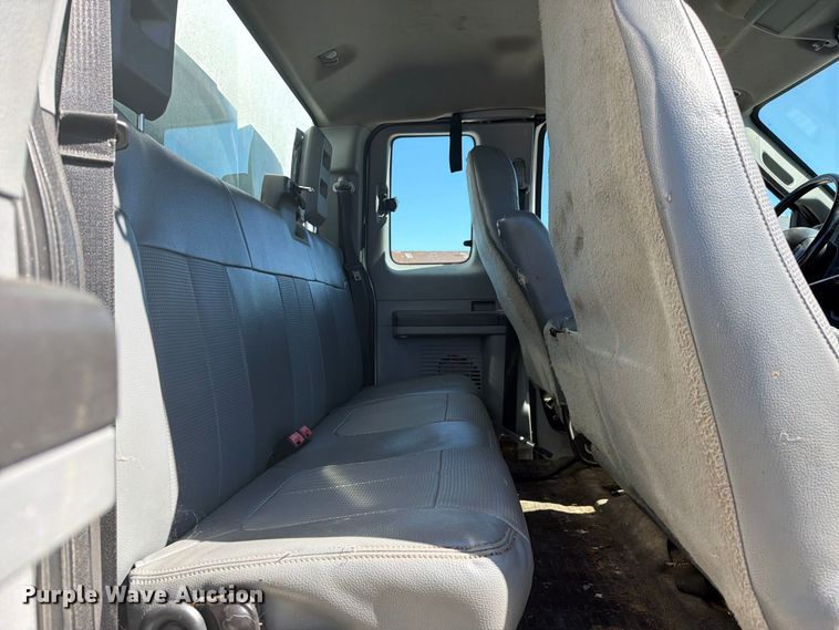 image for item YA3708 2015 Ford  F750 Super Duty Ext. Cab chipper truck