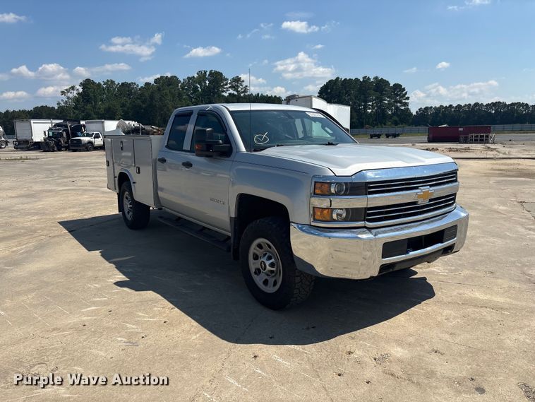 image for item YA3809 2018 Chevrolet  Silverado 2500HD Ext. Cab utility bed pickup truck