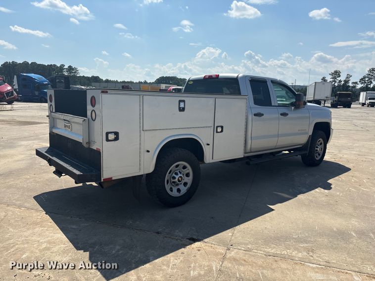 image for item YA3809 2018 Chevrolet  Silverado 2500HD Ext. Cab utility bed pickup truck