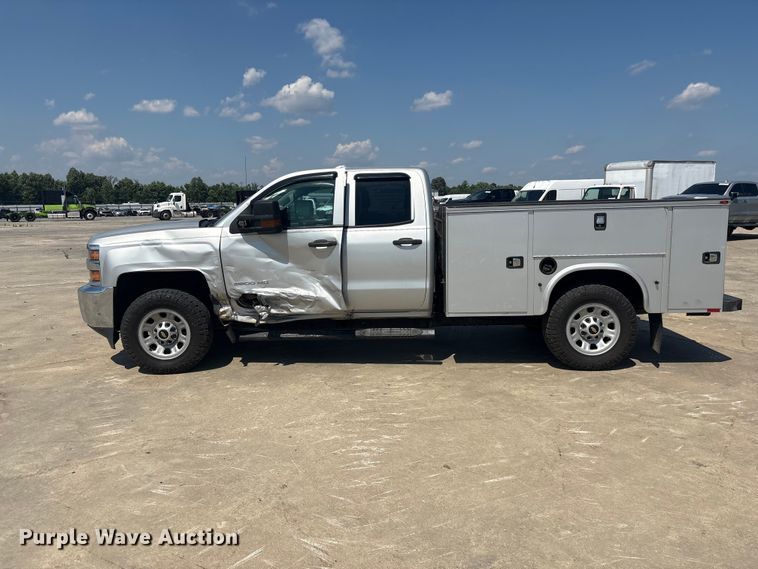 image for item YA3809 2018 Chevrolet  Silverado 2500HD Ext. Cab utility bed pickup truck