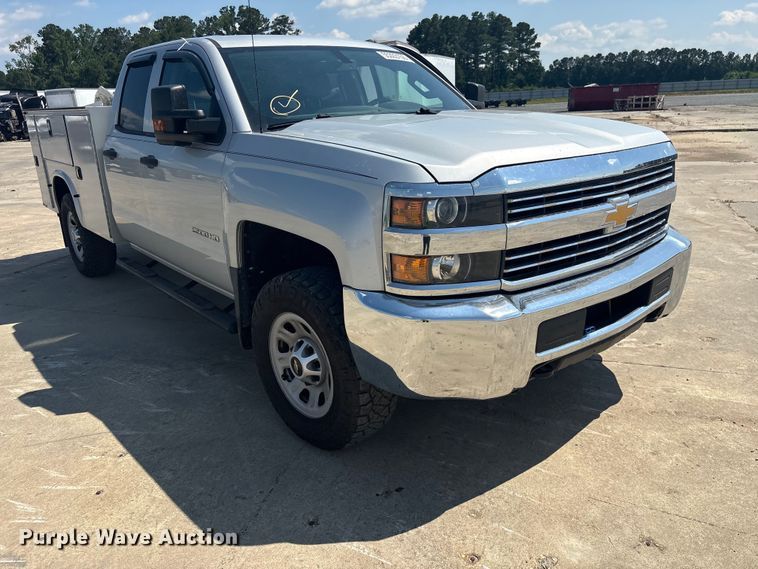 image for item YA3809 2018 Chevrolet  Silverado 2500HD Ext. Cab utility bed pickup truck