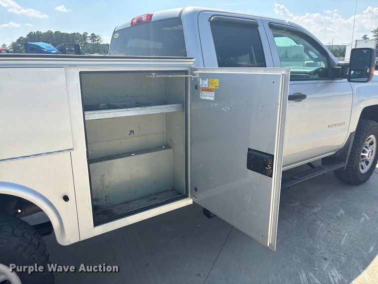 image for item YA3809 2018 Chevrolet  Silverado 2500HD Ext. Cab utility bed pickup truck