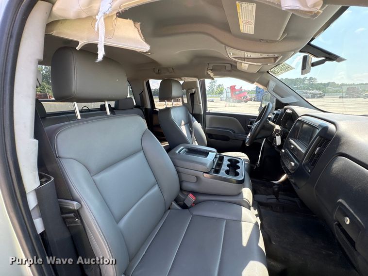 image for item YA3809 2018 Chevrolet  Silverado 2500HD Ext. Cab utility bed pickup truck