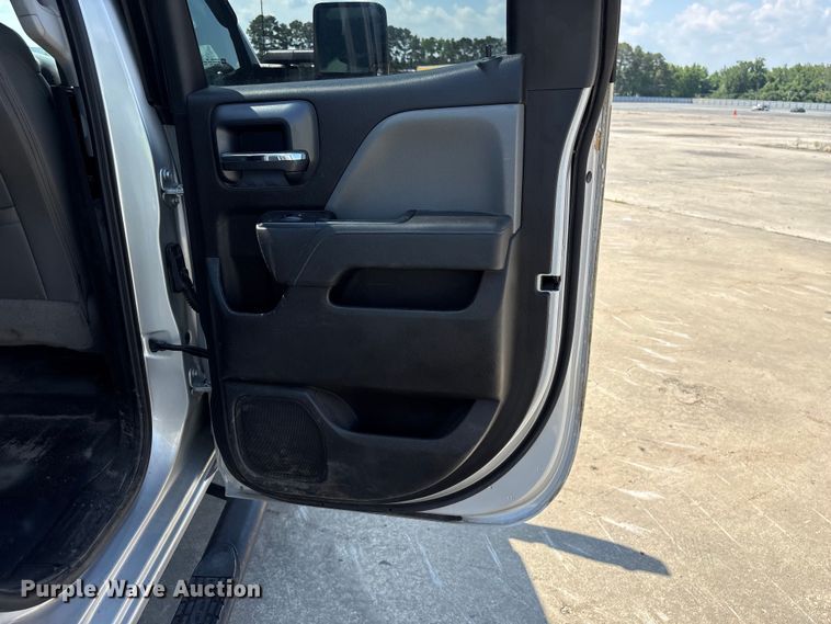 image for item YA3809 2018 Chevrolet  Silverado 2500HD Ext. Cab utility bed pickup truck