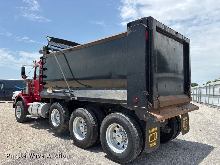 image for item YA3887 2014 Kenworth T8 Series dump truck