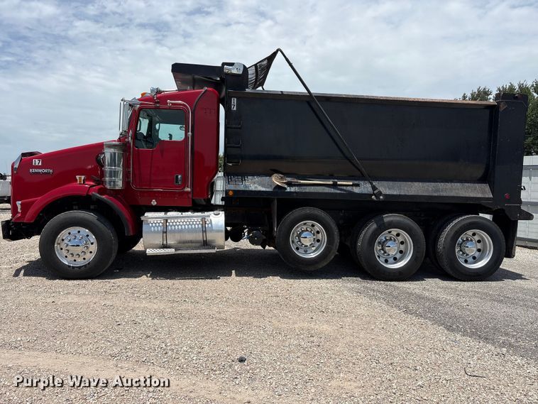 image for item YA3887 2014 Kenworth T8 Series dump truck
