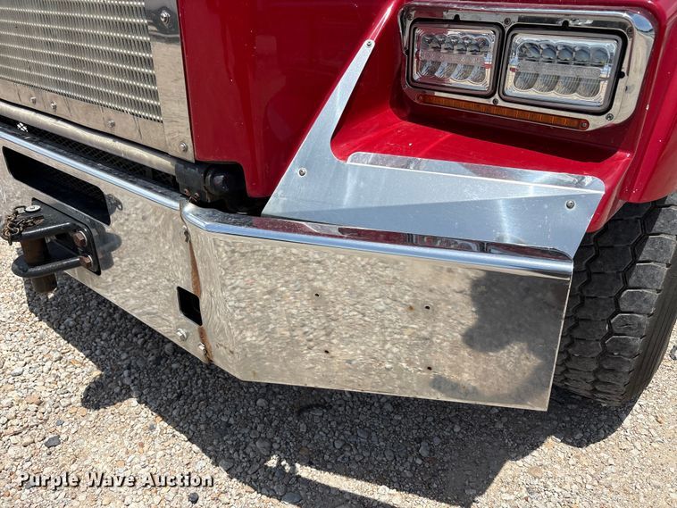 image for item YA3887 2014 Kenworth T8 Series dump truck