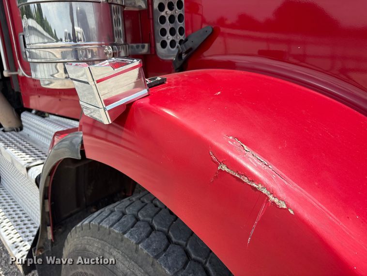 image for item YA3887 2014 Kenworth T8 Series dump truck