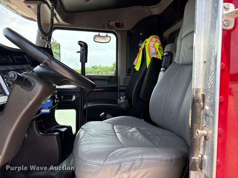 image for item YA3887 2014 Kenworth T8 Series dump truck