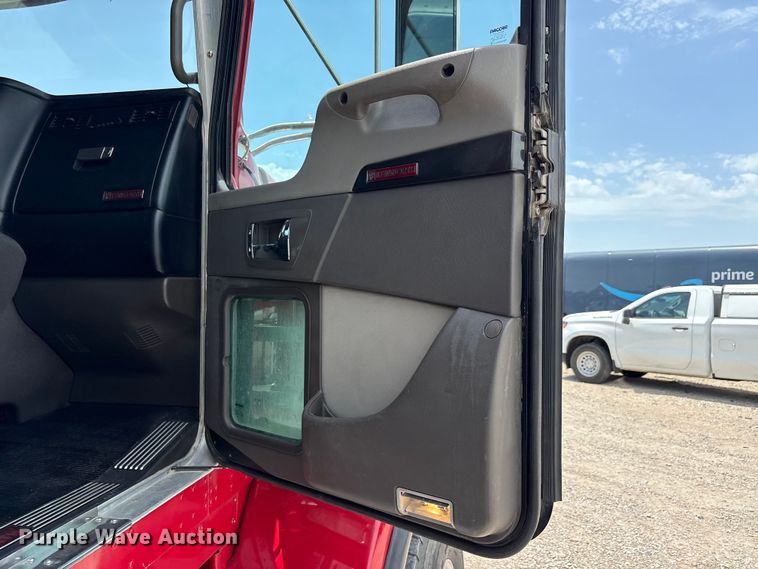 image for item YA3887 2014 Kenworth T8 Series dump truck