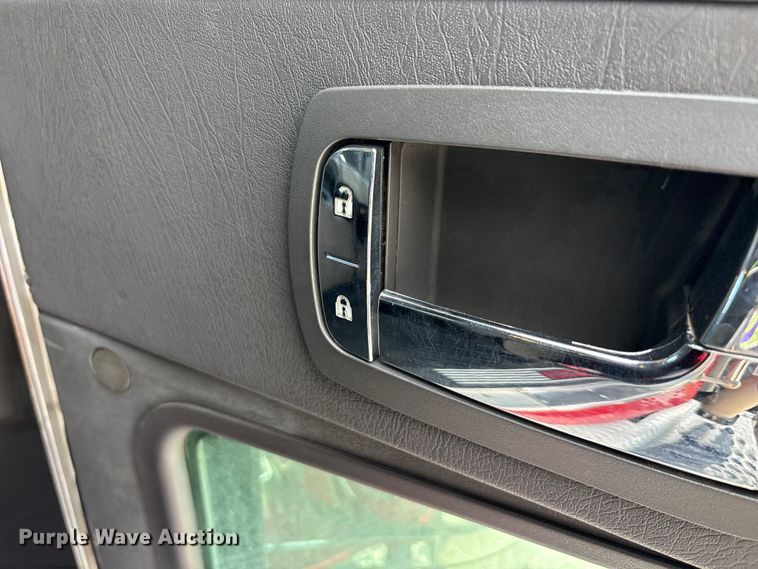 image for item YA3887 2014 Kenworth T8 Series dump truck