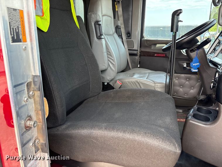 image for item YA3887 2014 Kenworth T8 Series dump truck