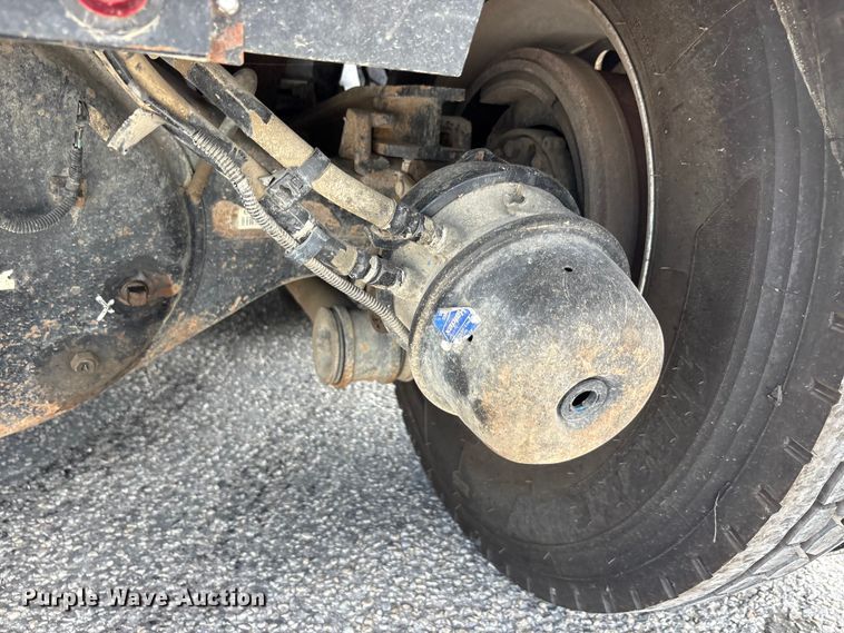 image for item YA3887 2014 Kenworth T8 Series dump truck
