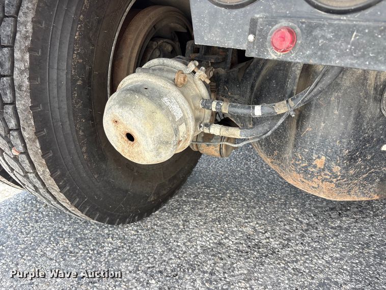image for item YA3887 2014 Kenworth T8 Series dump truck