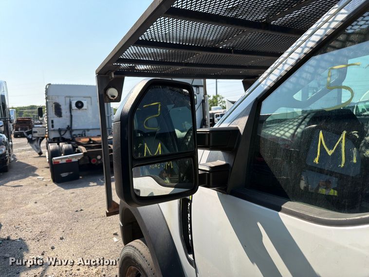 image for item YA3929 2017 Ford F550 Super Duty bucket truck