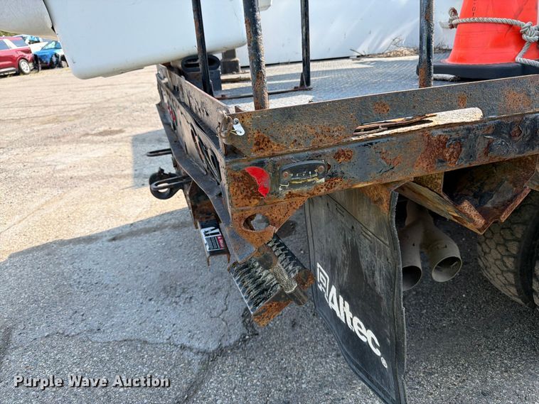 image for item YA3929 2017 Ford F550 Super Duty bucket truck