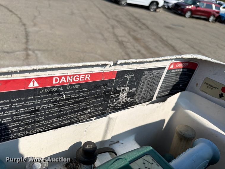 image for item YA3929 2017 Ford F550 Super Duty bucket truck