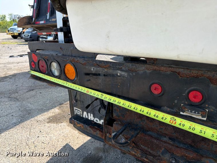 image for item YA3929 2017 Ford F550 Super Duty bucket truck