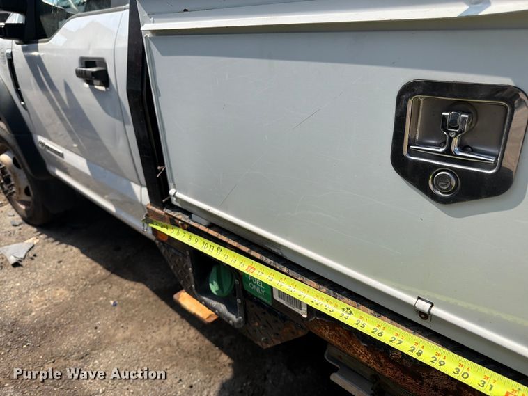 image for item YA3929 2017 Ford F550 Super Duty bucket truck