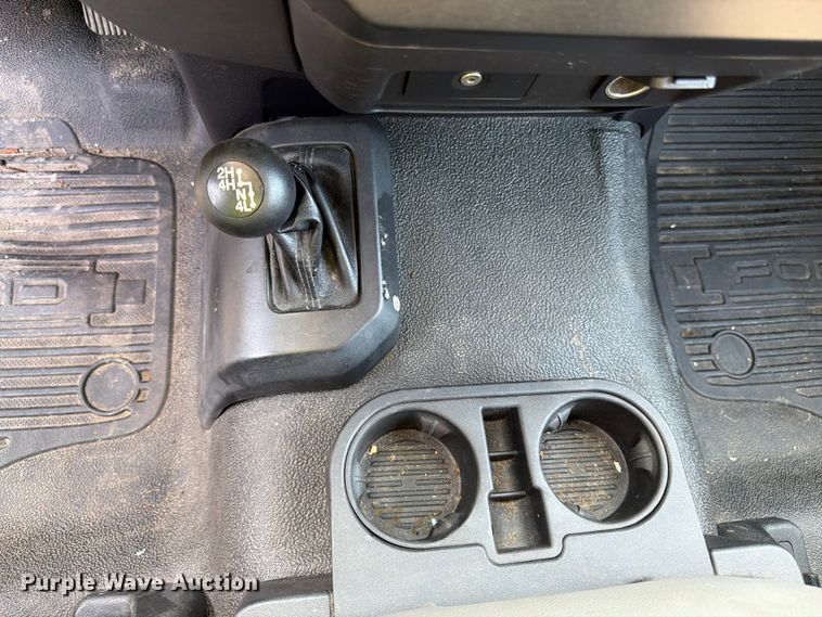 image for item YA3929 2017 Ford F550 Super Duty bucket truck