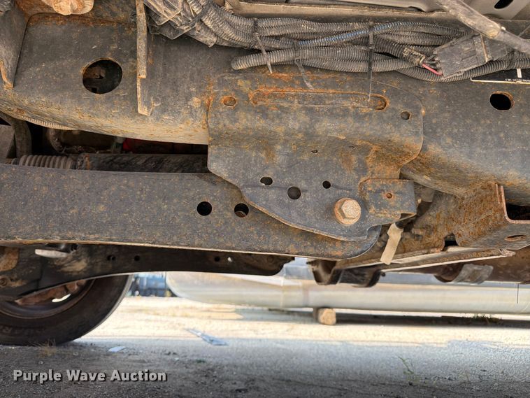 image for item YA3929 2017 Ford F550 Super Duty bucket truck