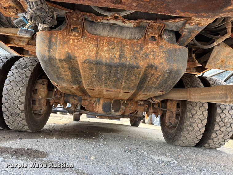 image for item YA3929 2017 Ford F550 Super Duty bucket truck