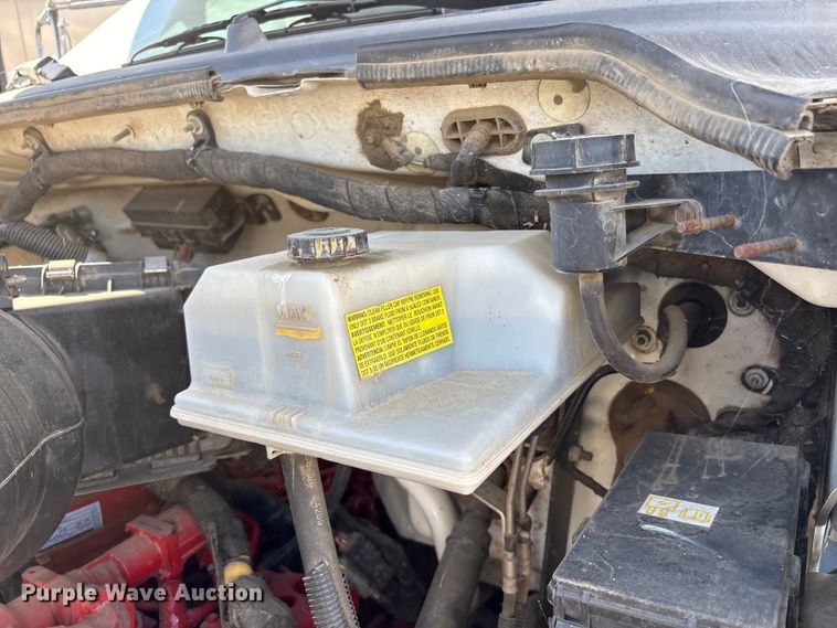 image for item YA4045 2015 Ford F750 Super Duty forestry bucket truck