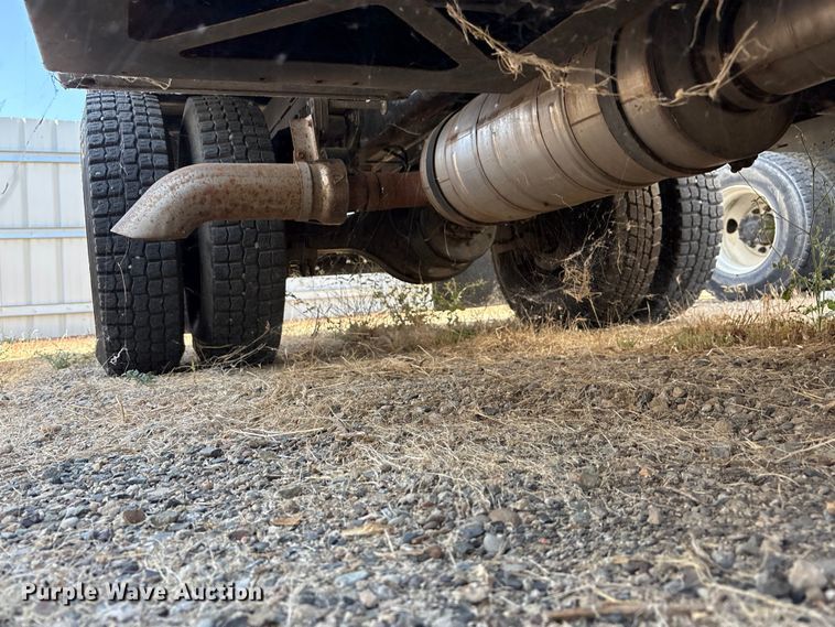 image for item YA4045 2015 Ford F750 Super Duty forestry bucket truck