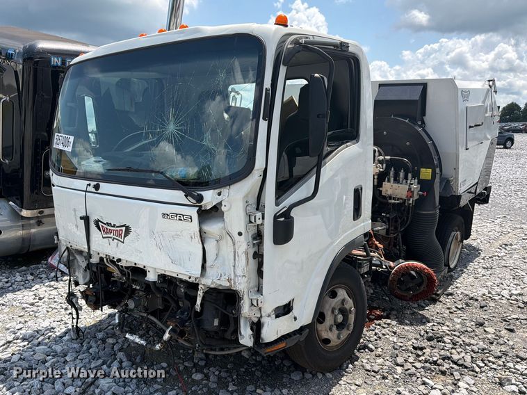 2025 Isuzu NPR street sweeper truck