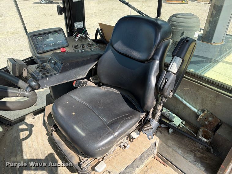 image for item YA4562 Hyster H300HD2 forklift