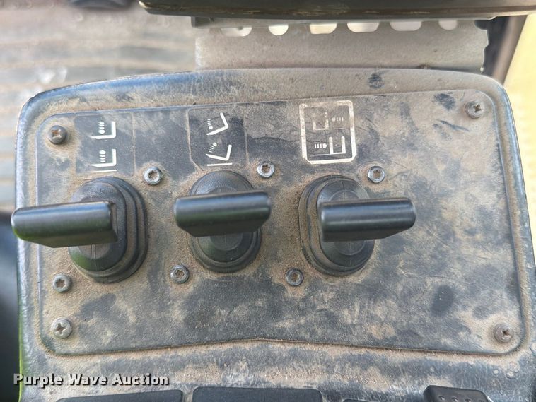 image for item YA4562 Hyster H300HD2 forklift