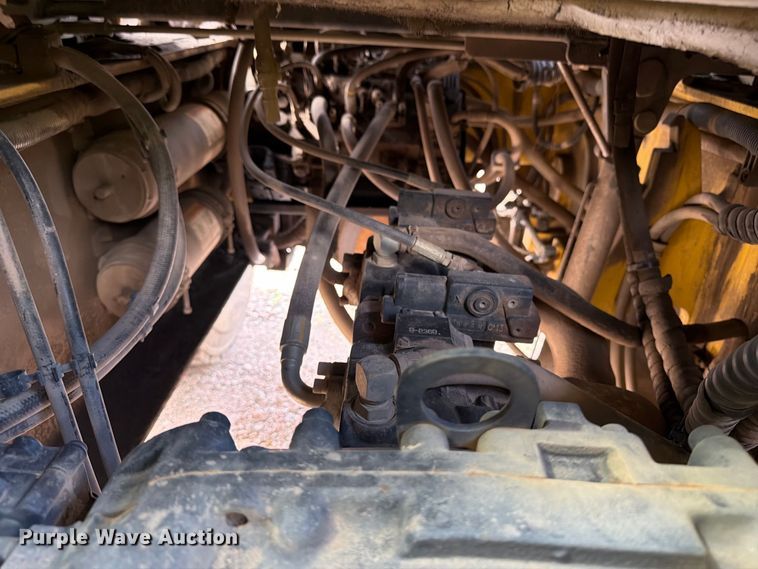 image for item YA4562 Hyster H300HD2 forklift