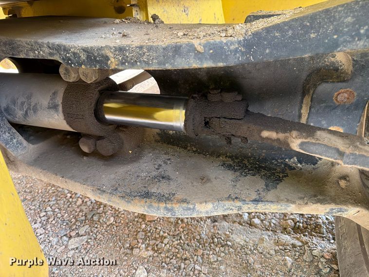 image for item YA4562 Hyster H300HD2 forklift