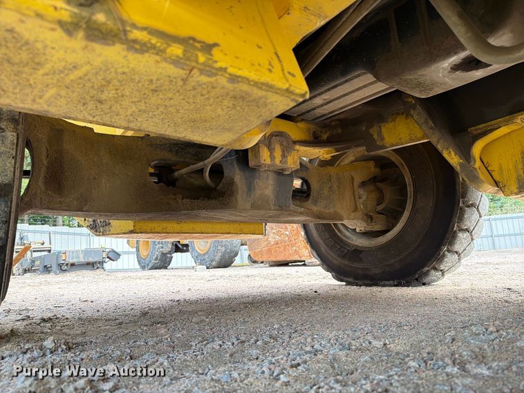 image for item YA4562 Hyster H300HD2 forklift