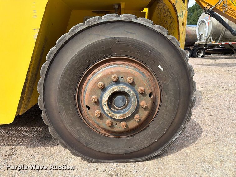 image for item YA4562 Hyster H300HD2 forklift