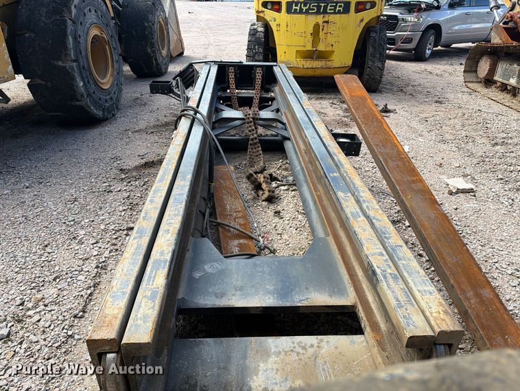 image for item YA4562 Hyster H300HD2 forklift