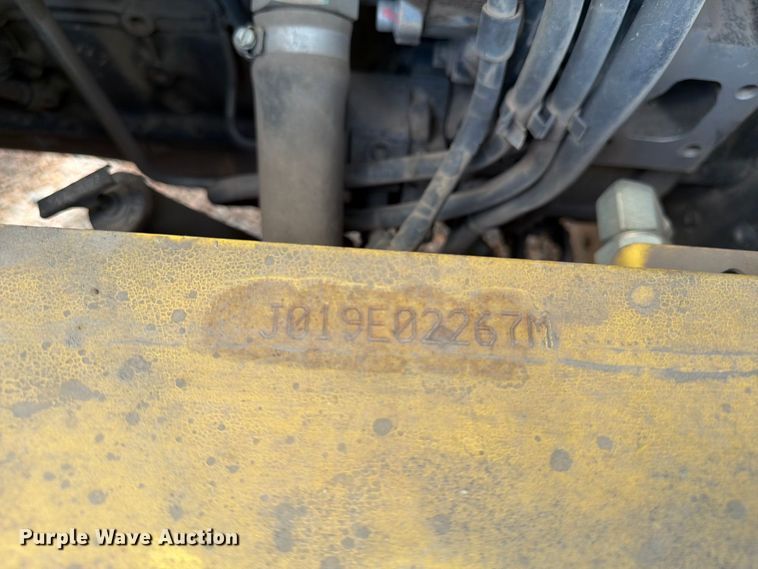 image for item YA4562 Hyster H300HD2 forklift