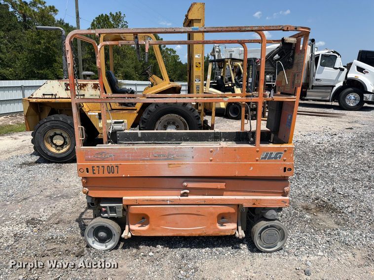 image for item YA4567 2007 JLG 1930ES scissor lift