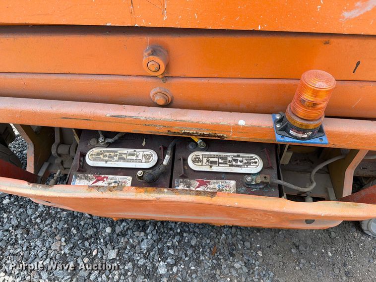 image for item YA4567 2007 JLG 1930ES scissor lift
